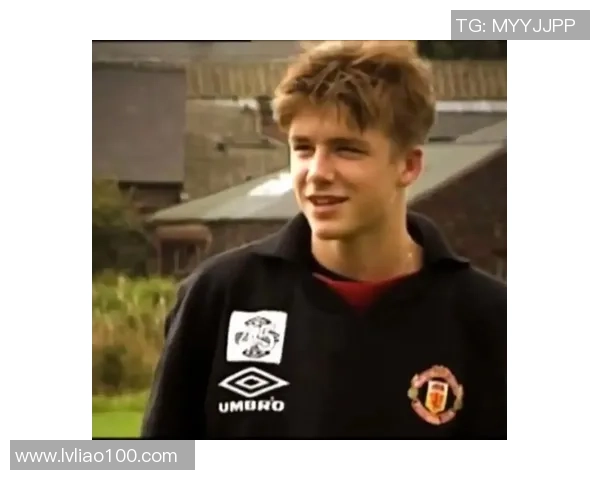 中年足球球星激情对决展现岁月沉淀实力与绿茵魅力