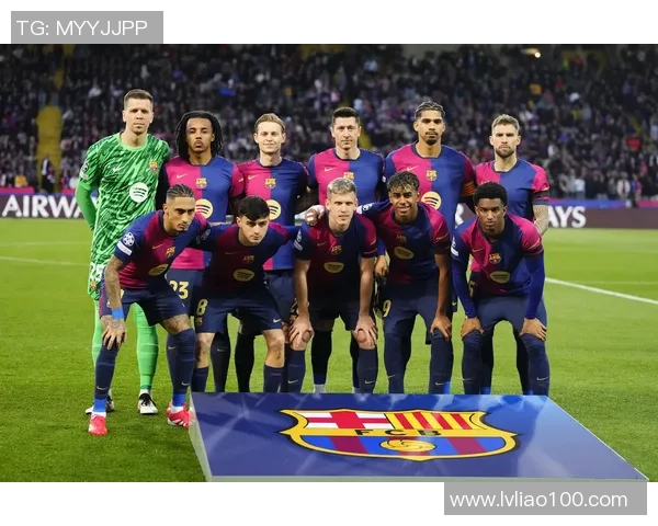 克罗地亚足球巨星的辉煌历程与绿茵场上的传奇故事